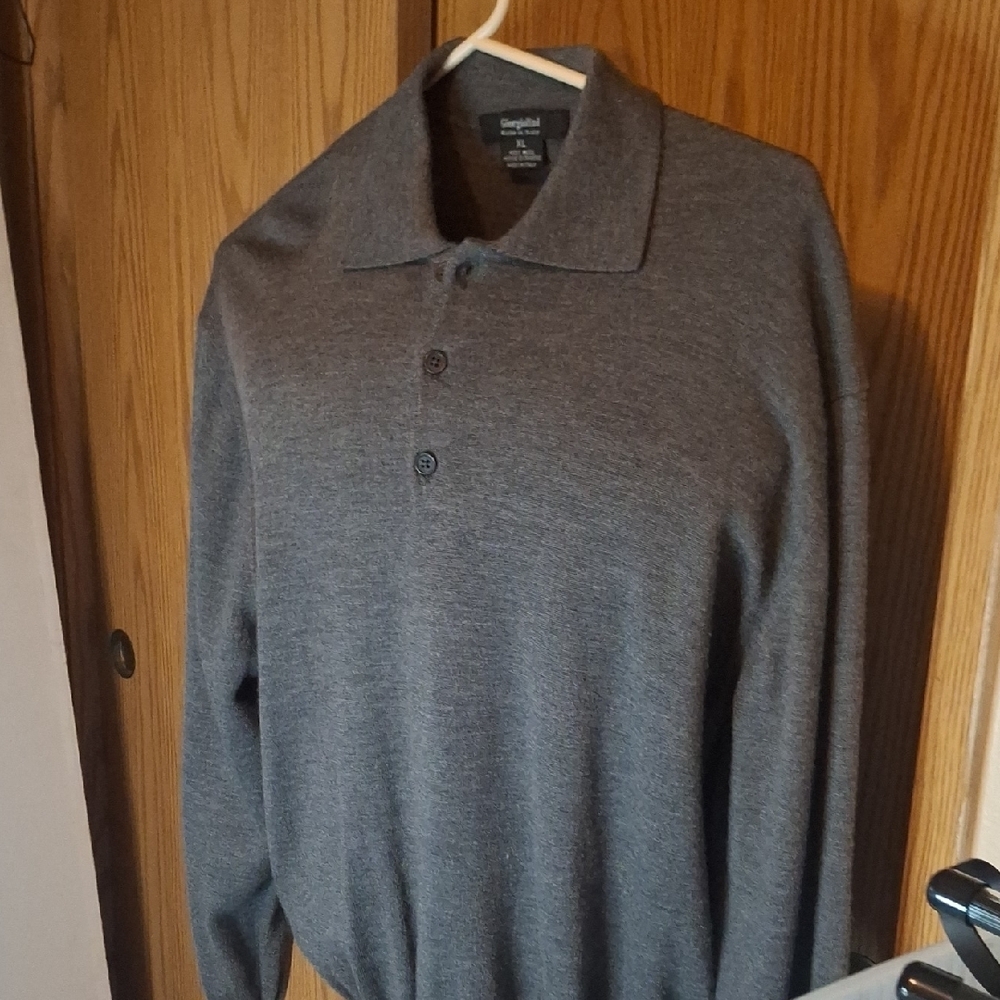 Beautiful Giorgiolini Charcol Men's Gray Sweater - Picture 3 of 6